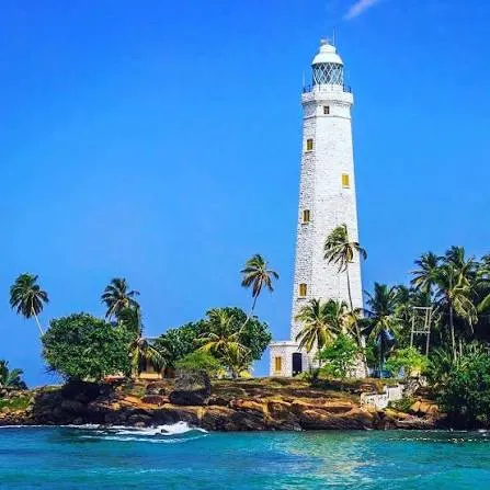Dondra Leuchtturm near Villa Yuvin